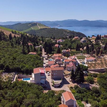 Danguba Apartment Kremena Bagian luar foto